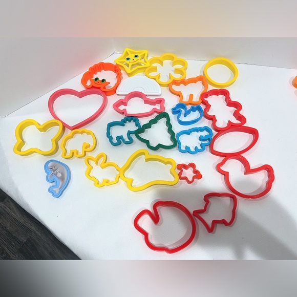 82 Plastic Cookie Cutters Shapes, Alphabet, Numbers, Animals, Dinos, Transport - Picture 6 of 6